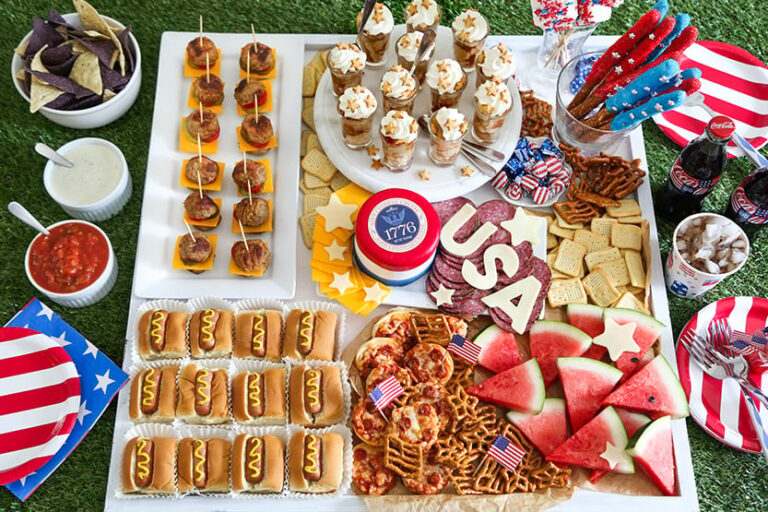 4th of July Snack Board